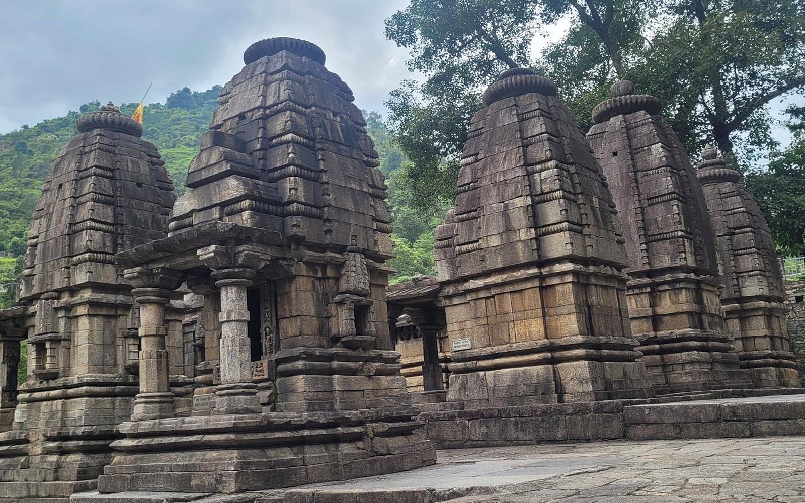 Adi Badri